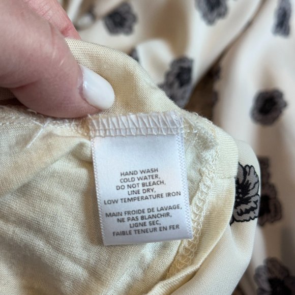 Fraiche by J Romper Surplice Wrap Top Cream Gray Floral Boho Long Sleeves SMALL - Picture 10 of 11